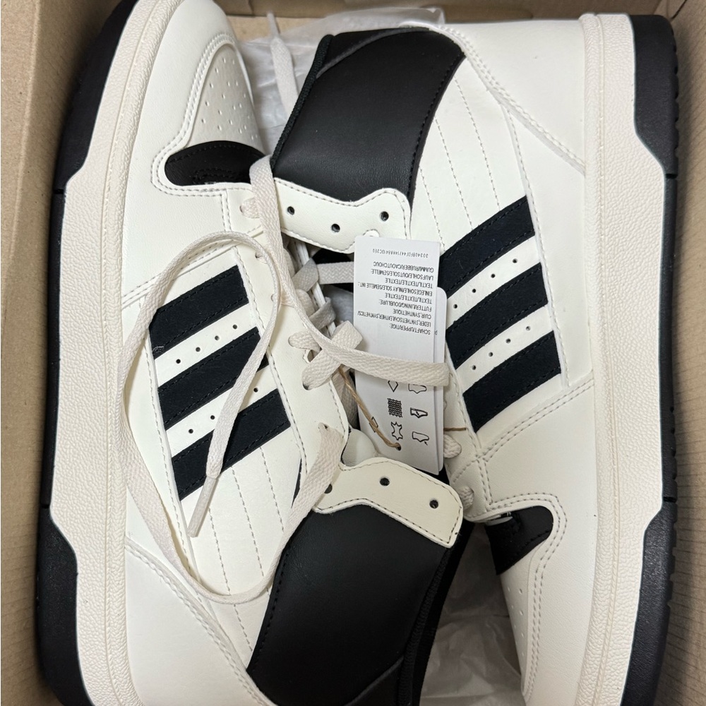 Adidas Break Mid - Size 8 - New with Tag